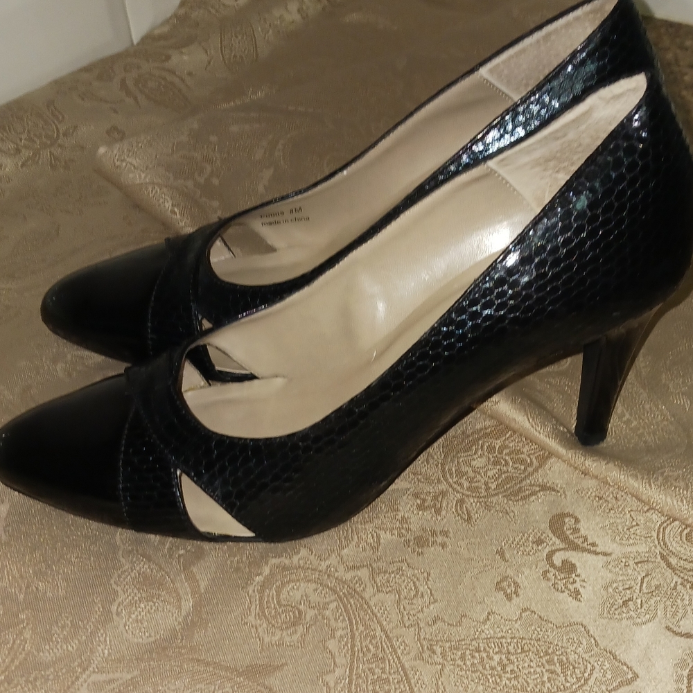 Proxy Black Patent Leather & Snake design Size 8M